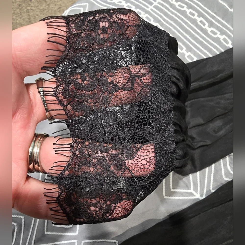 Mustard Seed Silky Blouse With Lace Details Size Small - Picture 4 of 7